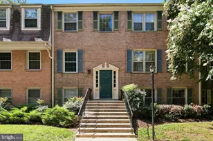 6012 Westchester Park Dr, College Park, MD 20740 - Photo 2