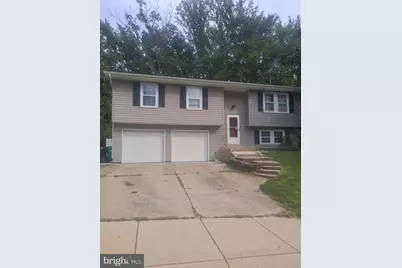 10306 Queen Elizabeth Drive, Upper Marlboro, MD 20772 - Photo 2