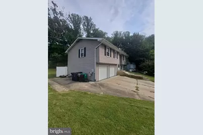 10306 Queen Elizabeth Drive, Upper Marlboro, MD 20772 - Photo 4