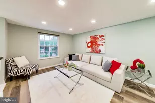 5405 Truoc Ct, Oxon Hill, MD 20745 - Photo 10