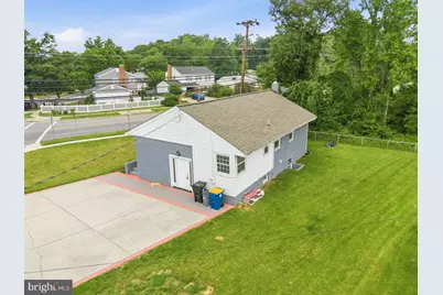 8300 Cathedral Avenue, New Carrollton, MD 20784 - Photo 36