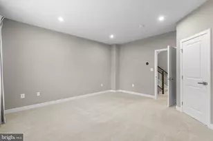 6100 Northwest Dr, Hyattsville, MD 20782 - Photo 18