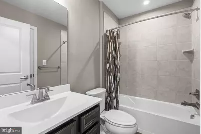 6100 Northwest Drive, Hyattsville, MD 20782 - Photo 32