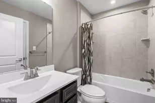 6100 Northwest Dr, Hyattsville, MD 20782 - Photo 32