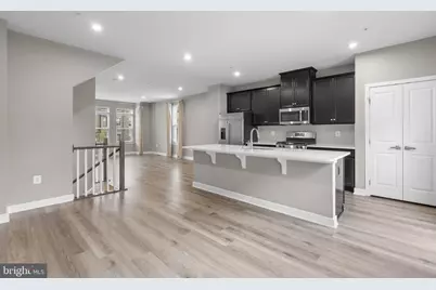 6100 Northwest Drive, Hyattsville, MD 20782 - Photo 12