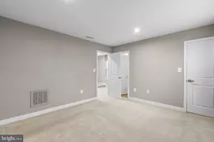6100 Northwest Dr, Hyattsville, MD 20782 - Photo 30
