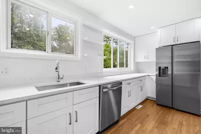 8618 Lantern Lane, Clinton, MD 20735 - Photo 4