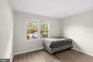 6034 Westchester Park Dr, College Park, MD 20740 - Photo 16