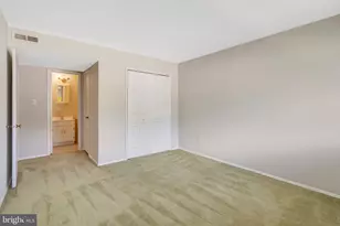 515 Wilson Bridge Dr, Oxon Hill, MD 20745 - Photo 24