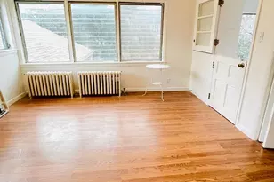 9066 Baltimore Ave, College Park, MD 20740 - Photo 10