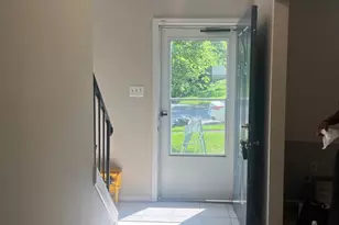 4603 Hidden Pine Ln, Temple Hills, MD 20748 - Photo 2