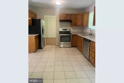 4603 Hidden Pine Lane, Temple Hills, MD 20748 - Photo 4