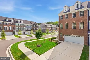 10851 Foxtrot Cir, Upper Marlboro, MD 20772 - Photo 34
