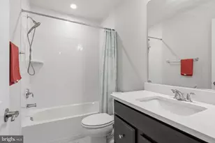 10851 Foxtrot Cir, Upper Marlboro, MD 20772 - Photo 24