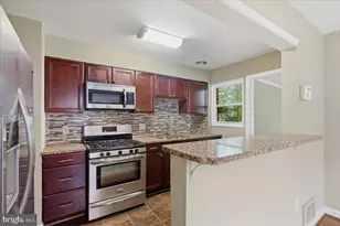 7632 W Park Dr, Hyattsville, MD 20783 - Photo 12