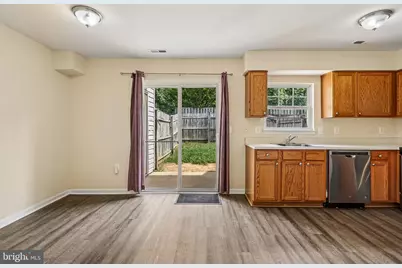 6233 E Hil Mar Circle, District Heights, MD 20747 - Photo 12