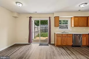 6233 E Hil Mar Cir, District Heights, MD 20747 - Photo 12