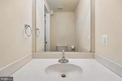6233 E Hil Mar Circle, District Heights, MD 20747 - Photo 8