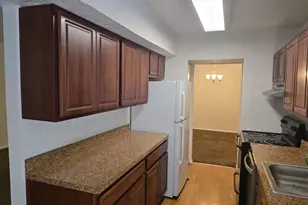 7814 Hanover Pkwy, Greenbelt, MD 20770 - Photo 6