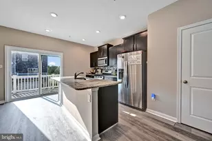 9718 Ruby Lockhart Blvd, Bowie, MD 20721 - Photo 4
