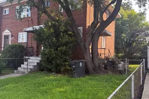 5310 Deal Dr, Oxon Hill, MD 20745 - Photo 2