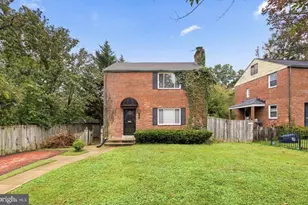 1502 Delmont Ln, Takoma Park, MD 20912 - Photo 2