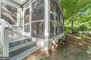 9 Southway Southway, Greenbelt, MD 20770 - Photo 8