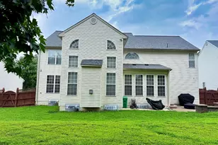 8002 Alloway Ln, Beltsville, MD 20705 - Photo 2