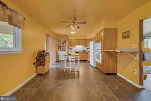 11729 Redwood Dr E, Brandywine, MD 20613 - Photo 8