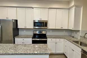 4812 Crest View Dr, Hyattsville, MD 20782 - Photo 10