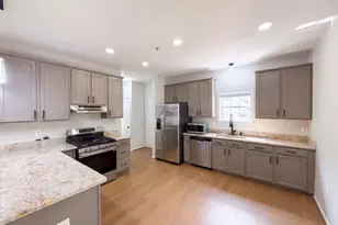 2800 Orchard Summit Ct, Landover, MD 20785 - Photo 2
