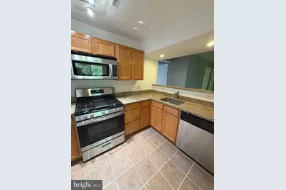 7514 Hawthorne Street #5, Landover, MD 20785 - Photo 6
