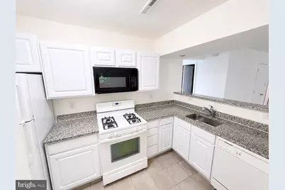 7516 Hawthorne Street #5, Landover, MD 20785 - Photo 10