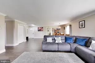 15711 Paramont Ln, Bowie, MD 20716 - Photo 4
