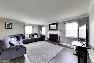 15711 Paramont Ln, Bowie, MD 20716 - Photo 2