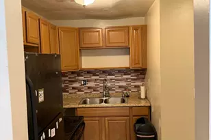 72 Daimler Dr, Capitol Heights, MD 20743 - Photo 4