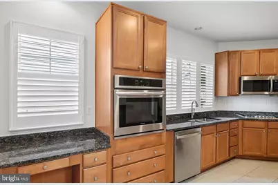 7408 Near Thicket Way, Laurel, MD 20707 - Photo 18