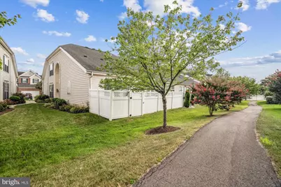 7211 Piney Woods Place, Laurel, MD 20707 - Photo 8
