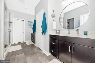521 Triggerfish Dr, Oxon Hill, MD 20745 - Photo 30