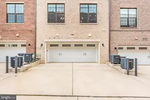 521 Triggerfish Dr, Oxon Hill, MD 20745 - Photo 54