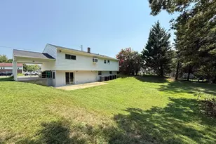 9521 Gwynndale Dr, Clinton, MD 20735 - Photo 2