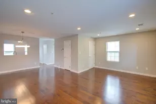 4304 Applegate Ln, Suitland, MD 20746 - Photo 6