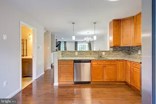 10317 Broom Ln, Lanham, MD 20706 - Photo 16