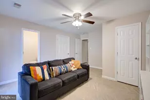 10317 Broom Ln, Lanham, MD 20706 - Photo 10