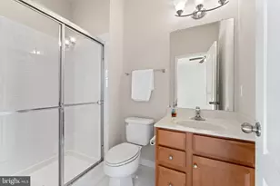 602 Overlook Park Dr, National Harbor, MD 20745 - Photo 40