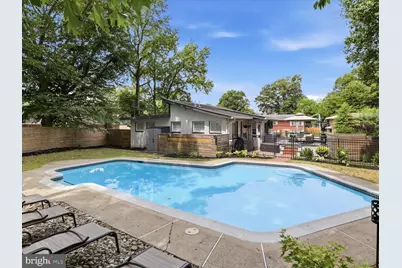 6410 Bushey Drive, Temple Hills, MD 20748 - Photo 8