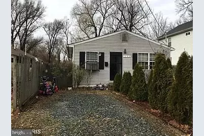 1304 Doewood Lane, Capitol Heights, MD 20743 - Photo 2