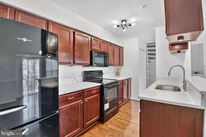 9816 Lake Pointe Court #302, Upper Marlboro, MD 20774 - Photo 4