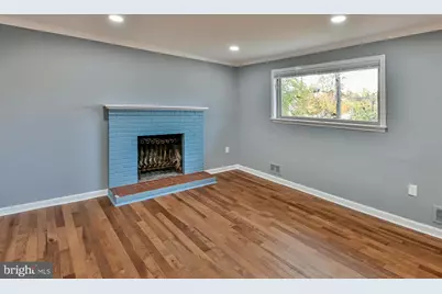 5812 Suitland Road #(MAIN LEVEL), Suitland, MD 20746 - Photo 4