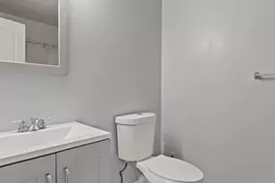 8951 Town Center Cir, Upper Marlboro, MD 20774 - Photo 10